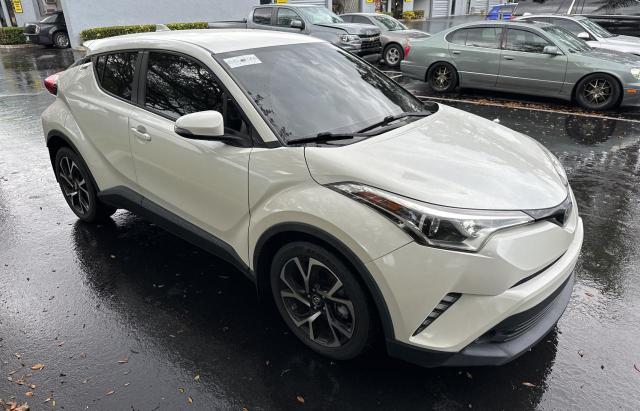 Image 1 of 2019 TOYOTA C-HR XLE 2019 with VIN JTNKHMBX2K1016311