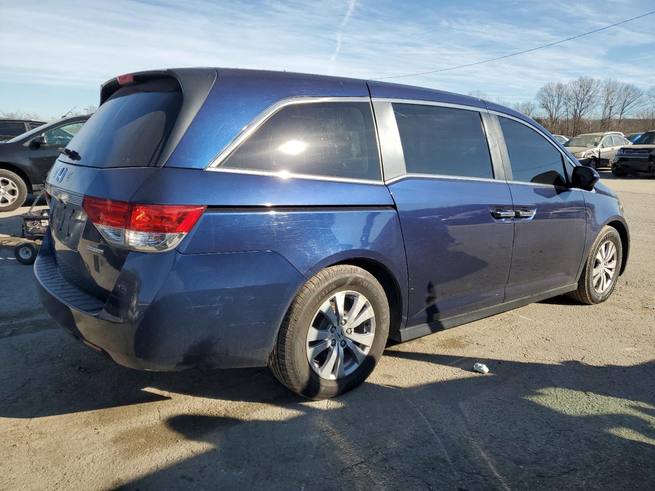 Изображение 3 2016 HONDA ODYSSEY SE 2016 с VIN 5FNRL5H3XGB004594