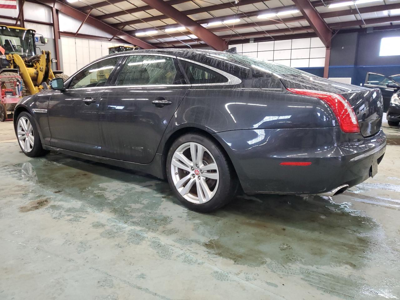 Image 2 of 2014 JAGUAR XJL PORTFOLIO 2014 with VIN SAJWJ2GD1E8V62530