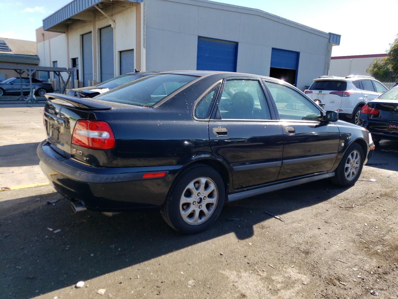 Image 3 of 2001 VOLVO S40 1.9T 2001 with VIN YV1VS29541F647407