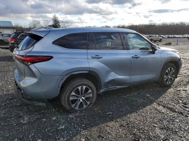Image 3 of 2021 TOYOTA HIGHLANDER XLE 2021 with VIN 5TDGZRBH6MS138091