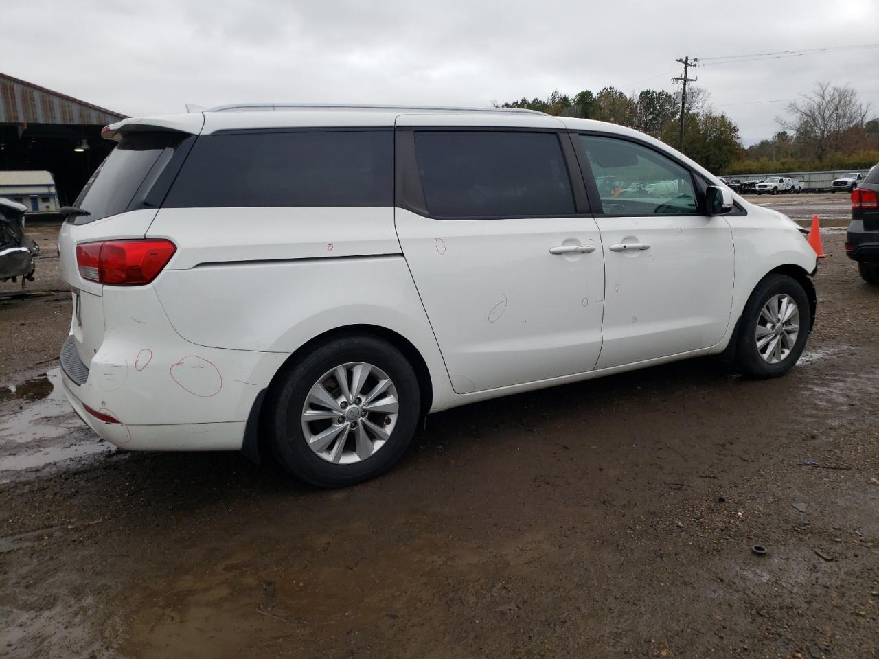 Изображение 3 2017 KIA SEDONA LX 2017 с VIN KNDMB5C14H6330472