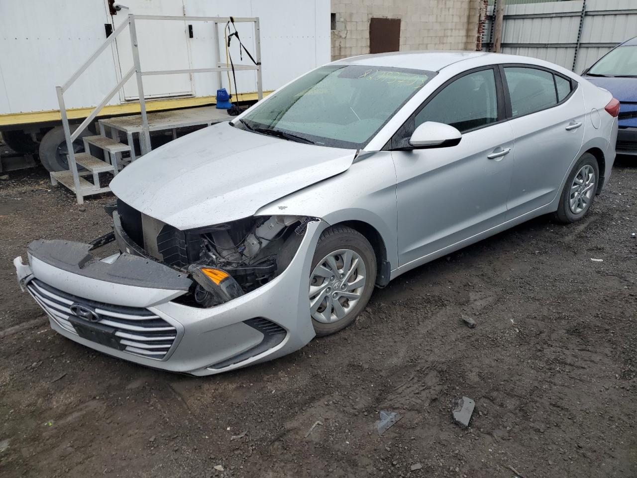 Obraz 1 z 2018 HYUNDAI ELANTRA SE 2018 z VIN KMHD74LF7JU470343