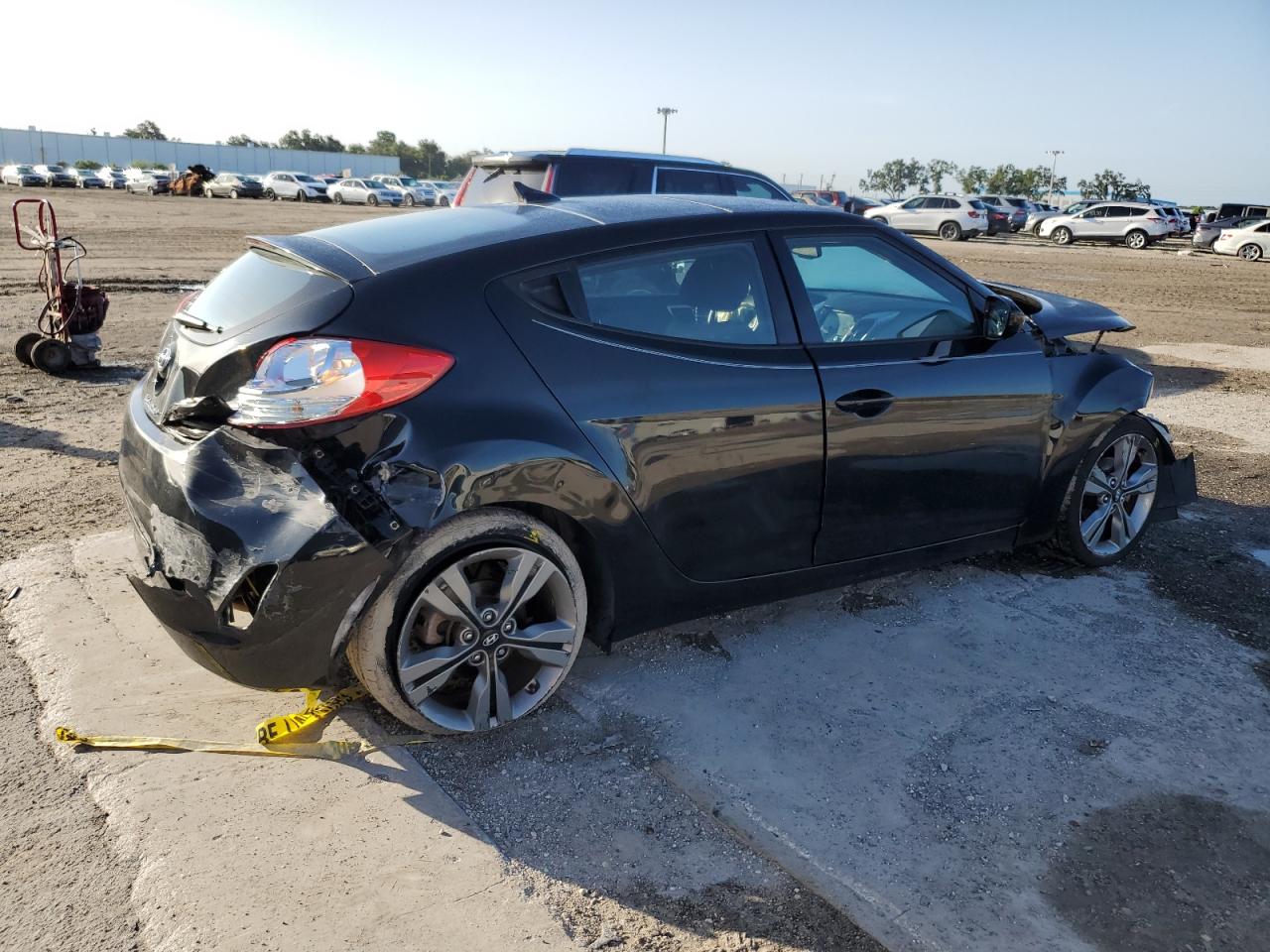 Image 3 of 2017 HYUNDAI VELOSTER  2017 with VIN KMHTC6AD5HU320200