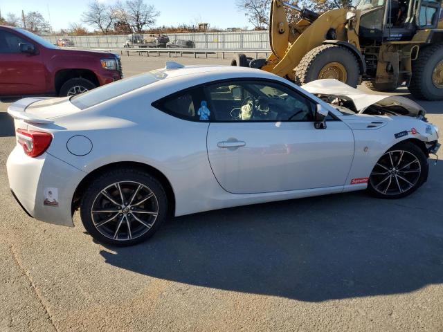 Image 3 of 2017 TOYOTA 86 BASE 2017 with VIN JF1ZNAA13H8710583