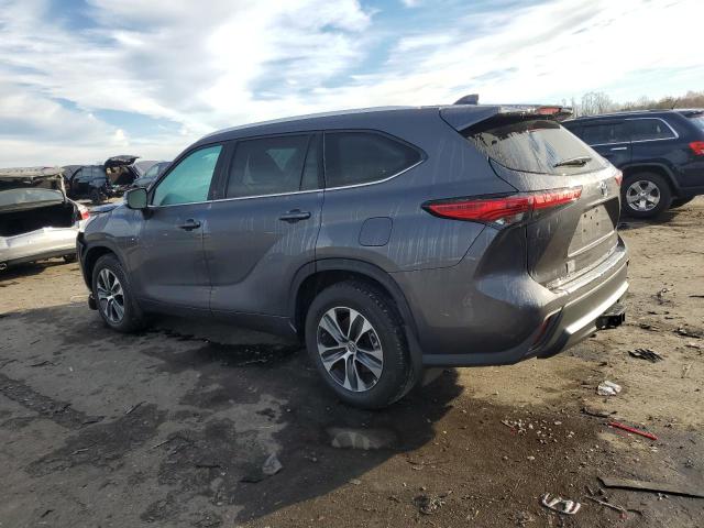 Obraz 2 z 2022 TOYOTA HIGHLANDER XLE 2022 z VIN 5TDHZRBH0NS191472