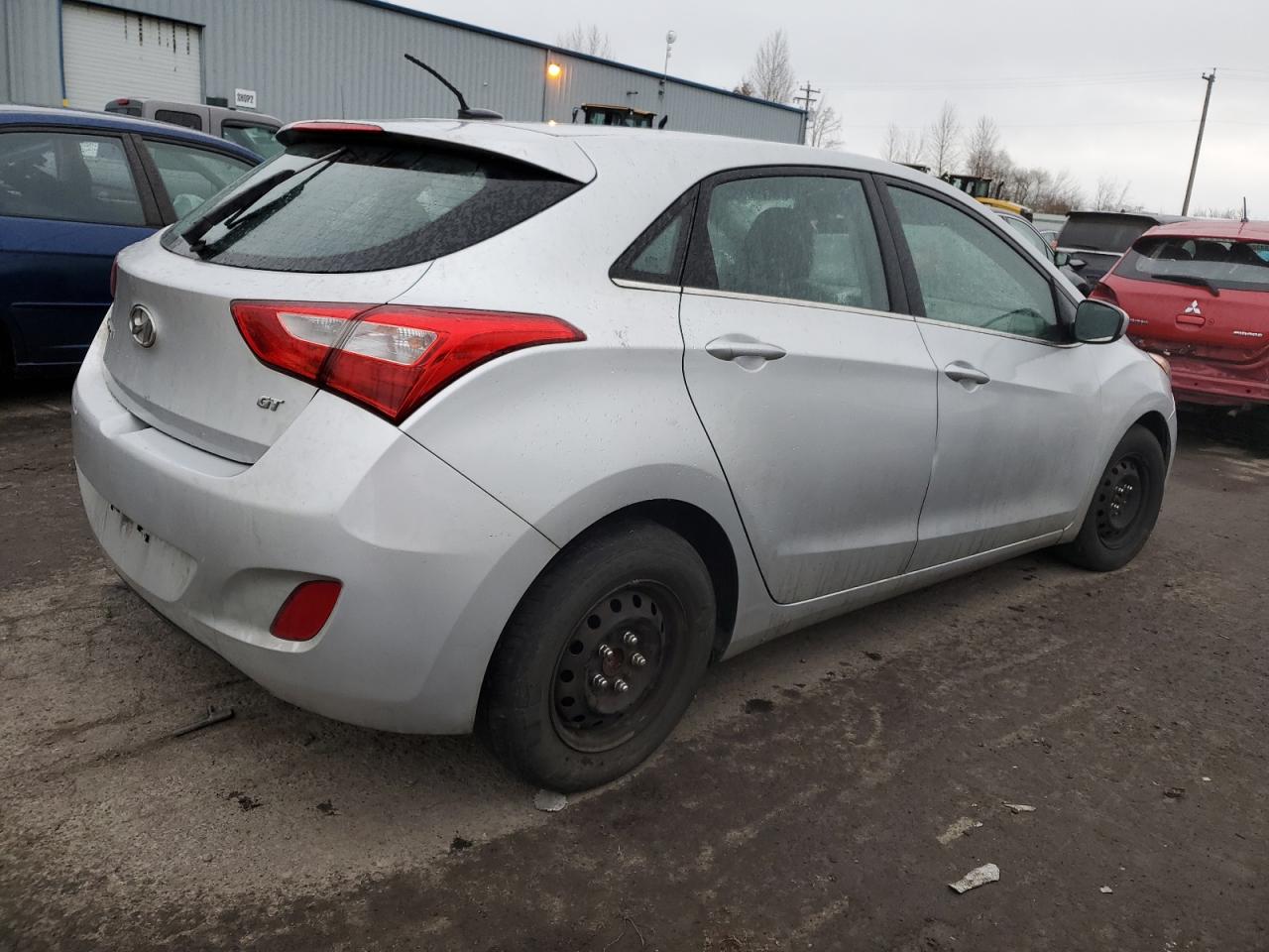 Image 3 of 2016 HYUNDAI ELANTRA GT 2016 with VIN KMHD35LH5GU264269