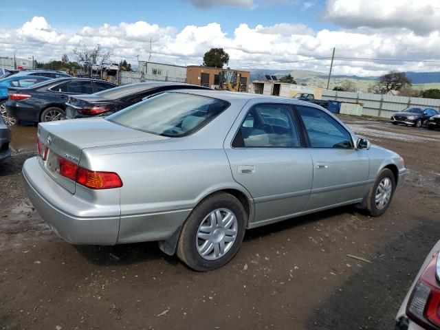 Image 3 of 2000 TOYOTA CAMRY CE 2000 with VIN JT2BG22K4Y0457042