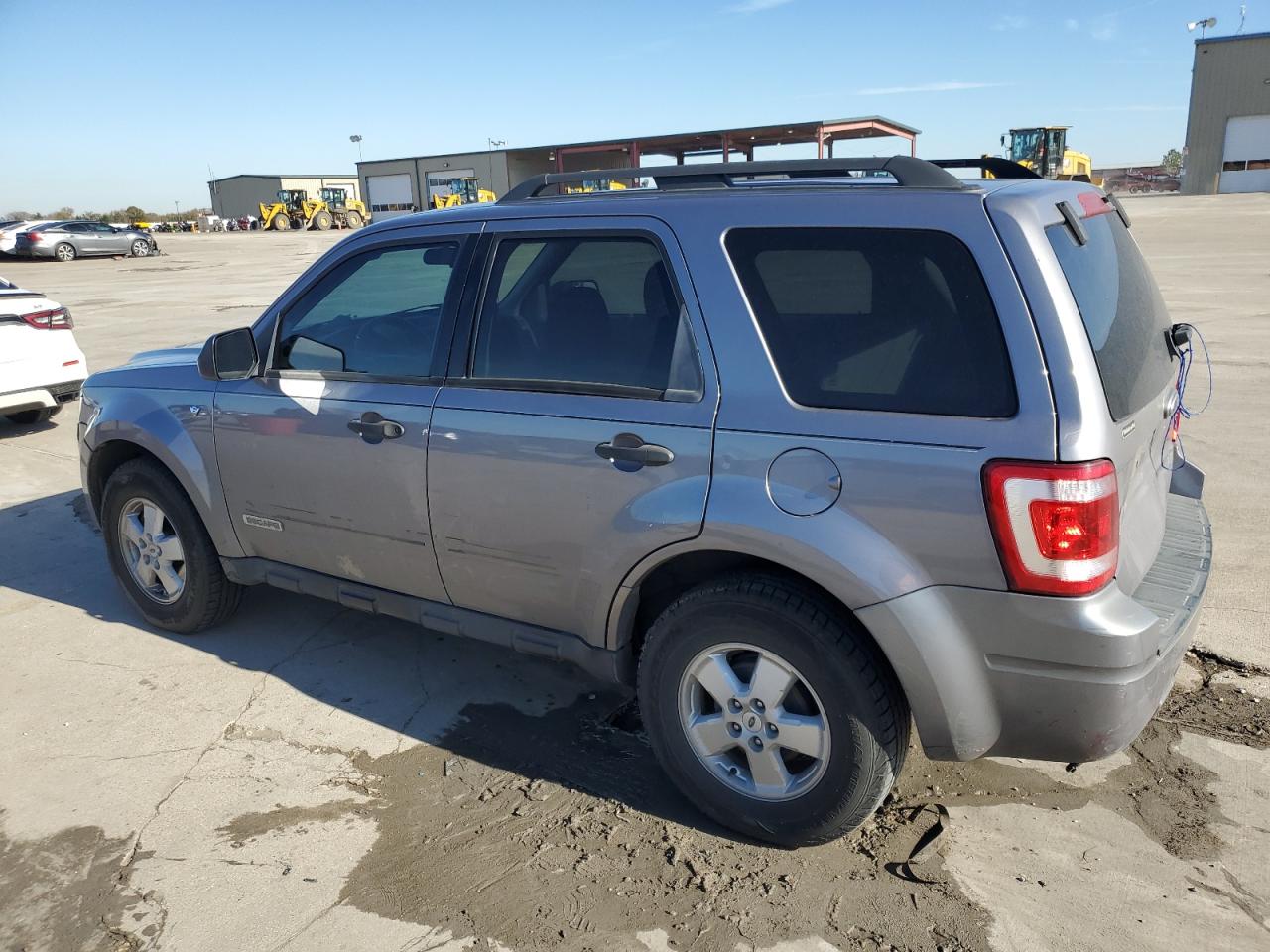 Изображение 2 2008 FORD ESCAPE XLT 2008 с VIN 1FMCU03158KD05611