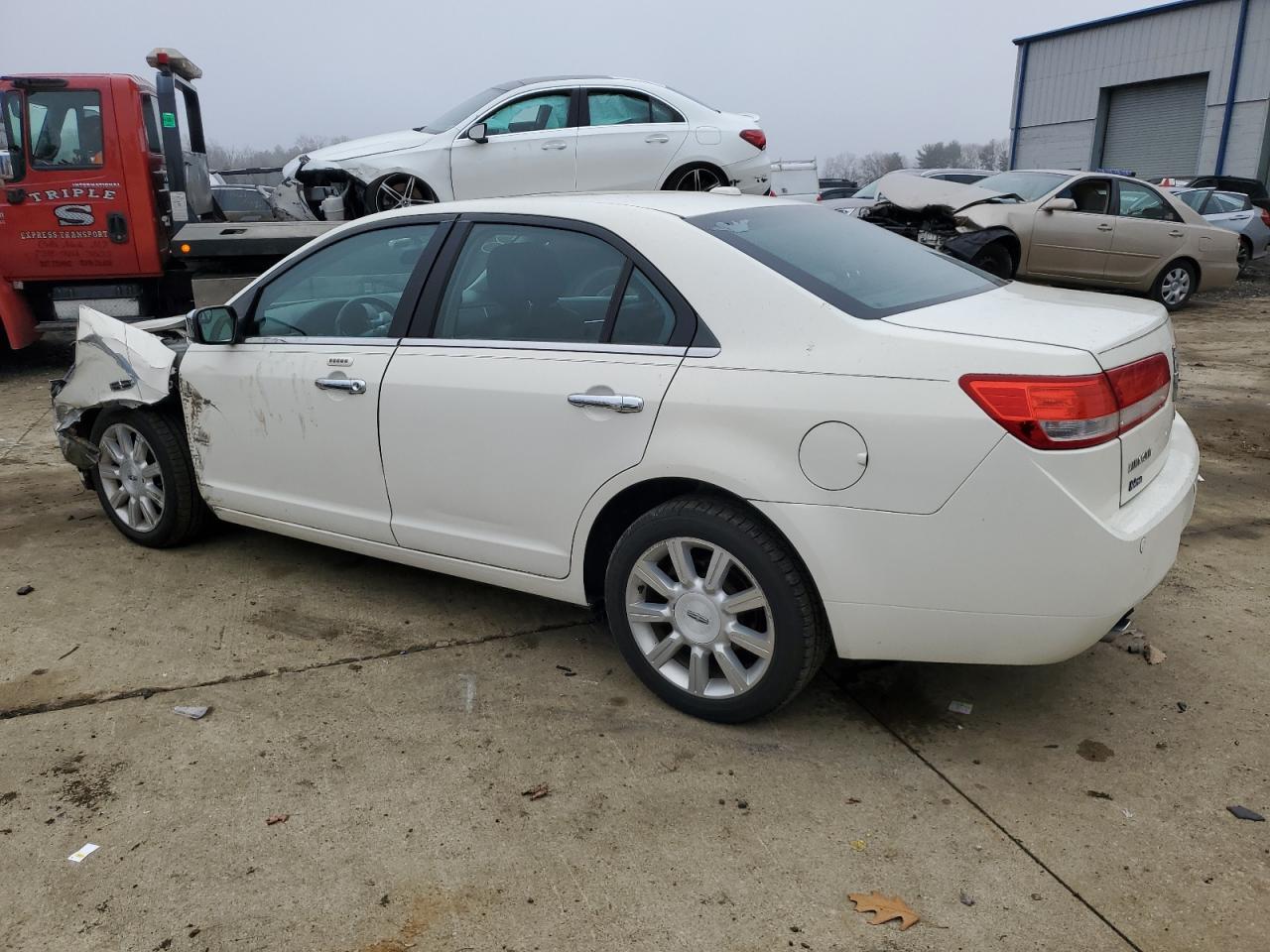 Image 2 of 2012 LINCOLN MKZ  2012 with VIN 3LNHL2GC4CR824444