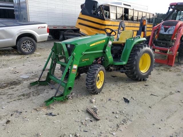 Image 2 of 2016 JOHN DEERE TRACTOR 2016 with VIN 1LV3038EHGG103162