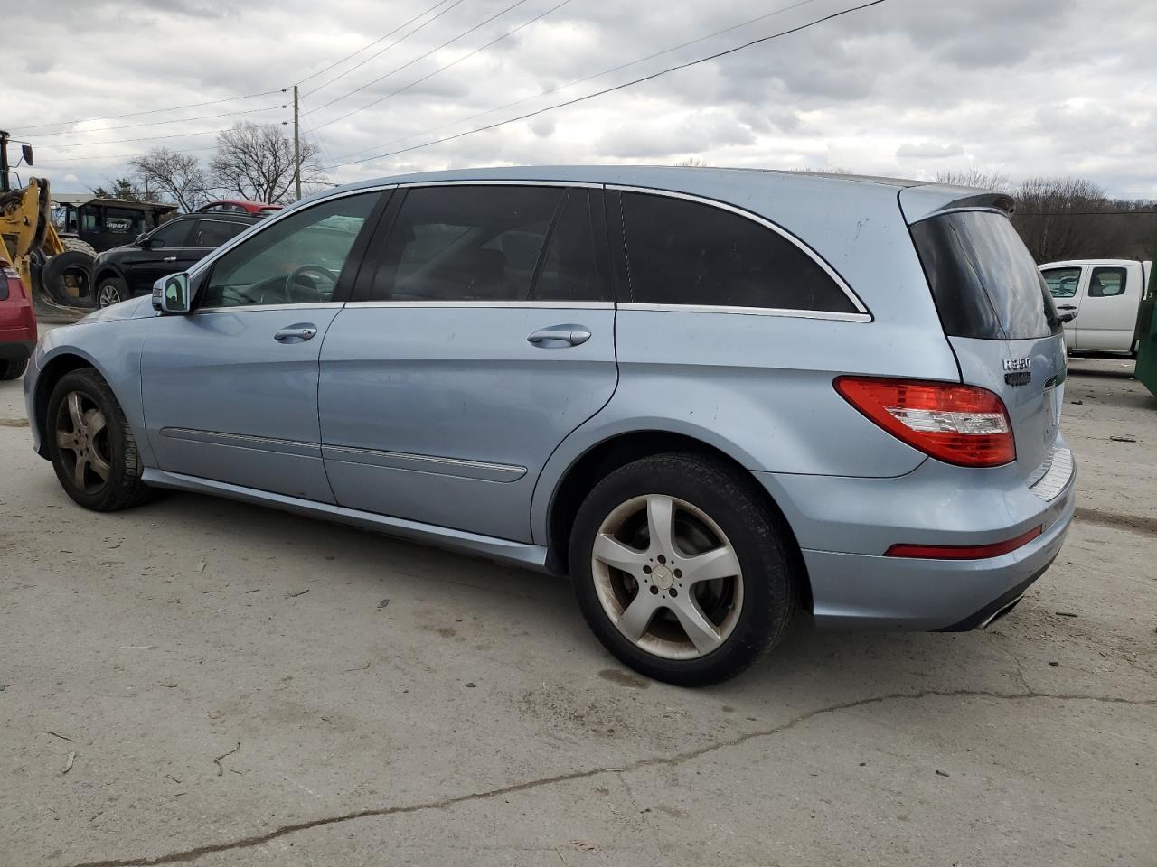 Image 2 of 2011 MERCEDES-BENZ R 350 4MATIC 2011 with VIN 4JGCB6FE6BA122173