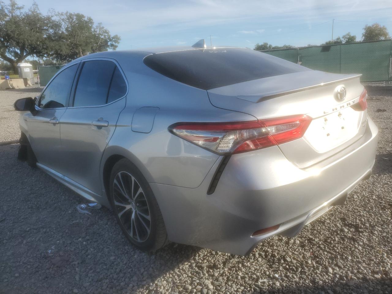 Obraz 2 z 2019 TOYOTA CAMRY L 2019 z VIN 4T1B11HK9KU165036