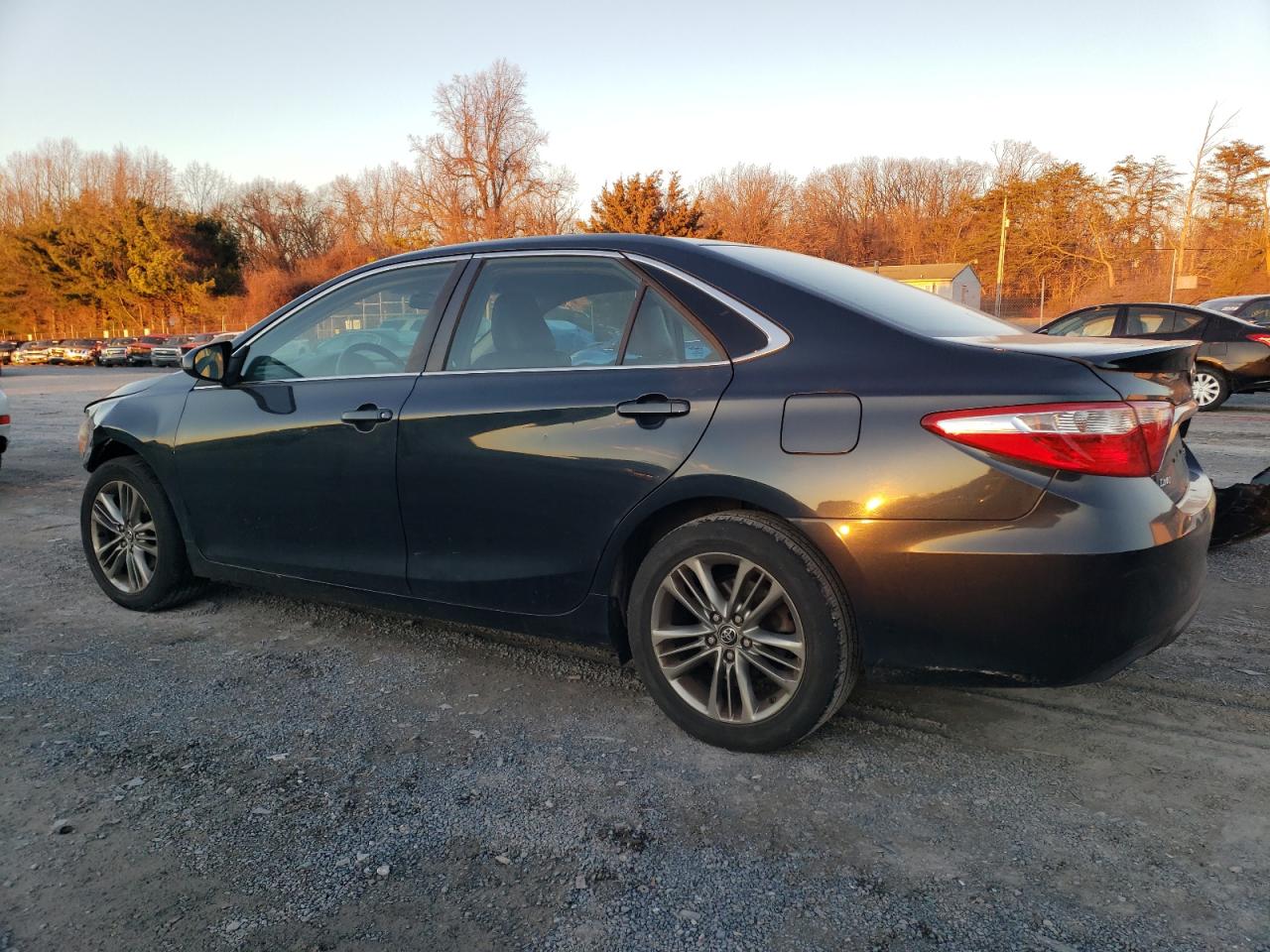 Image 2 of 2015 TOYOTA CAMRY LE 2015 with VIN 4T1BF1FK3FU962277