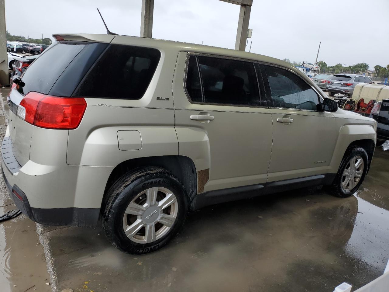 Image 3 of 2014 GMC TERRAIN SLE 2014 with VIN 2GKALMEK6E6214362