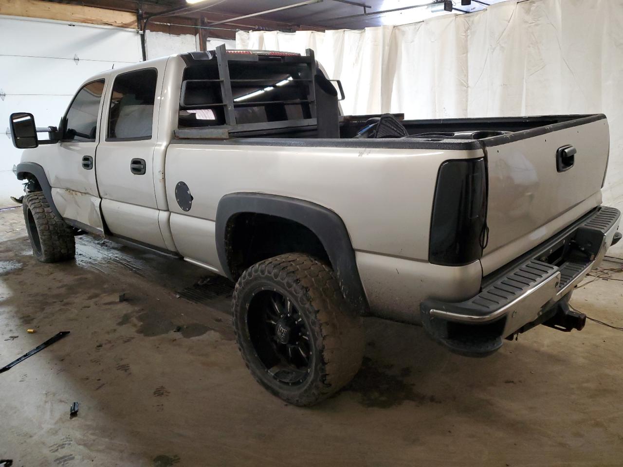 Obraz 2 z 2004 GMC SIERRA K2500 HEAVY DUTY 2004 z VIN 1GTHK231X4F141111