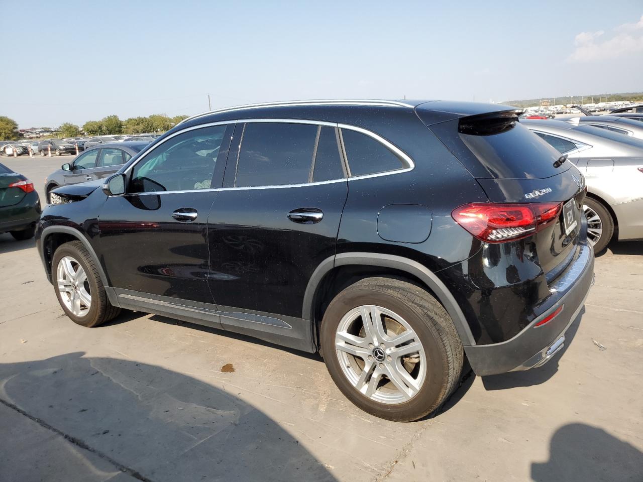 Obraz 2 z 2022 MERCEDES-BENZ GLA 250 2022 z VIN W1N4N4GB6NJ378013