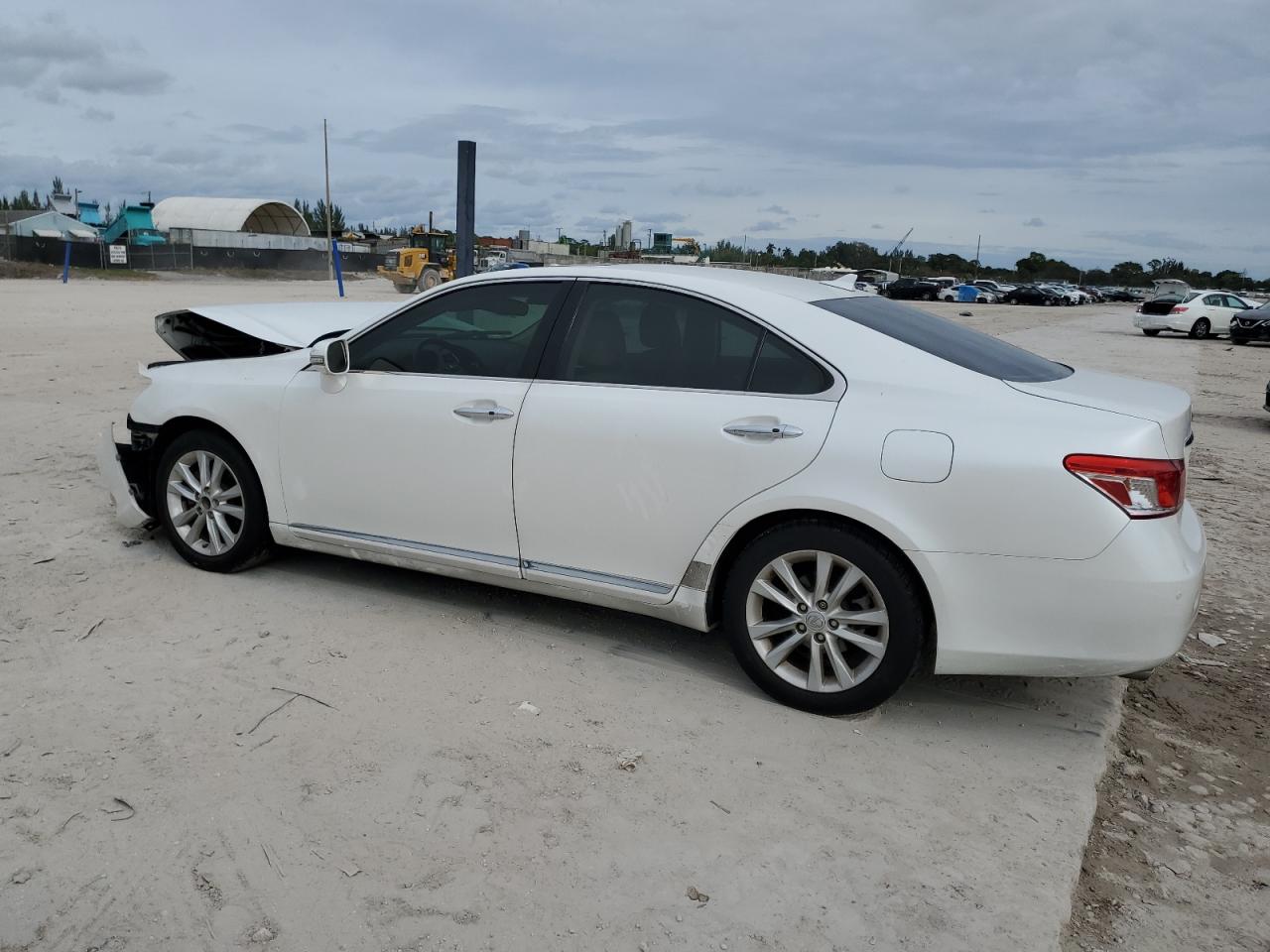Изображение 2 2011 LEXUS ES 350 2011 с VIN JTHBK1EG1B2468310
