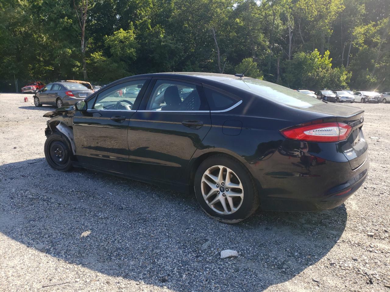 Image 2 of 2016 FORD FUSION SE 2016 with VIN 3FA6P0H75GR295555