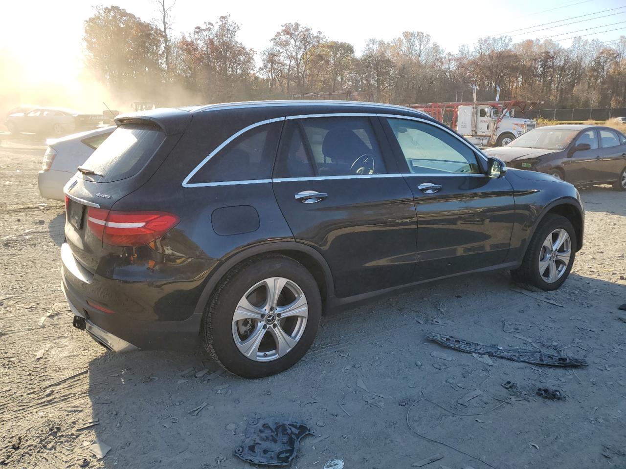 Изображение 3 2018 MERCEDES-BENZ GLC 300 4MATIC 2018 с VIN WDC0G4KB4JV109030
