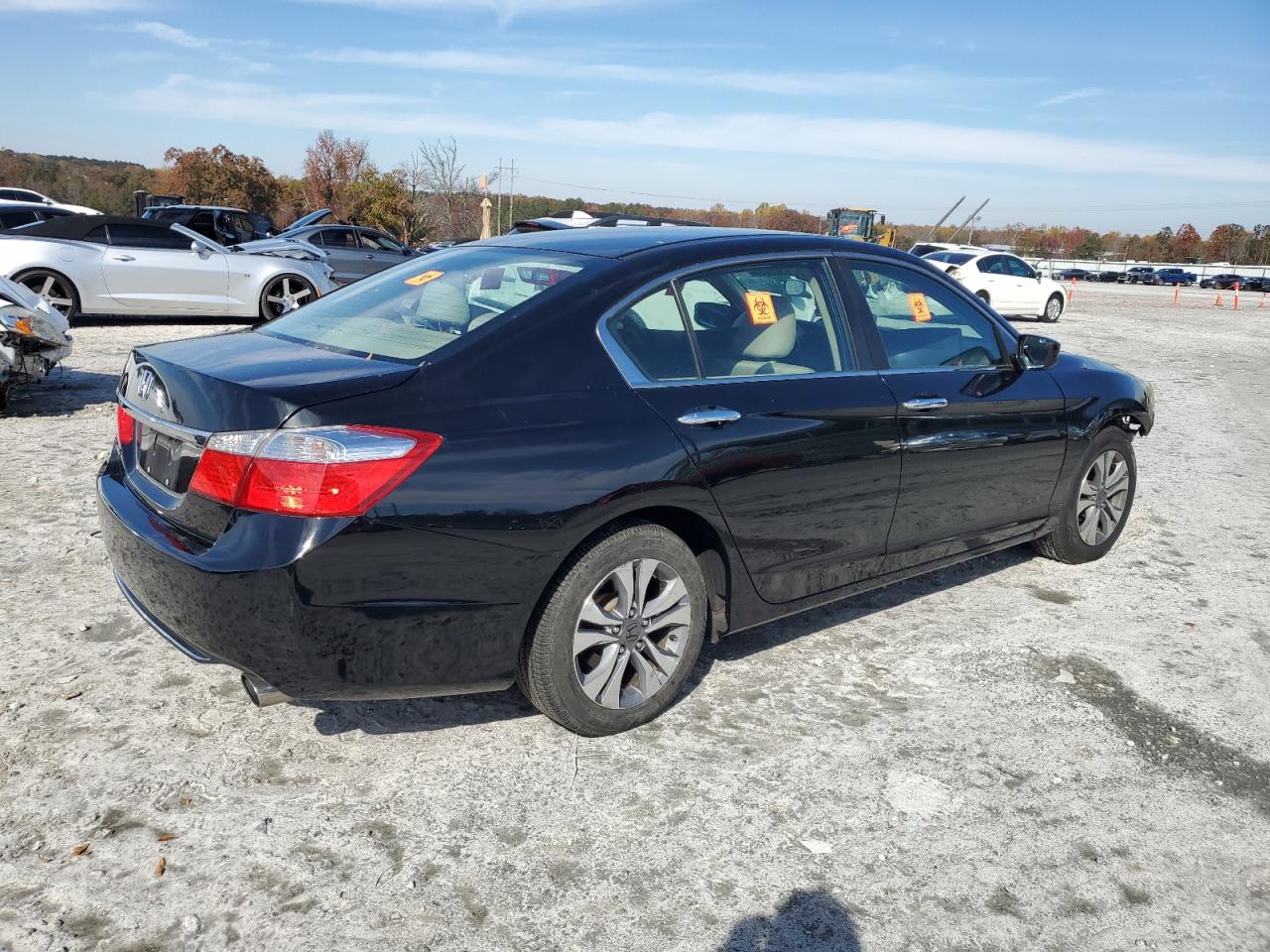 Изображение 3 2015 HONDA ACCORD LX 2015 с VIN 1HGCR2F39FA156297