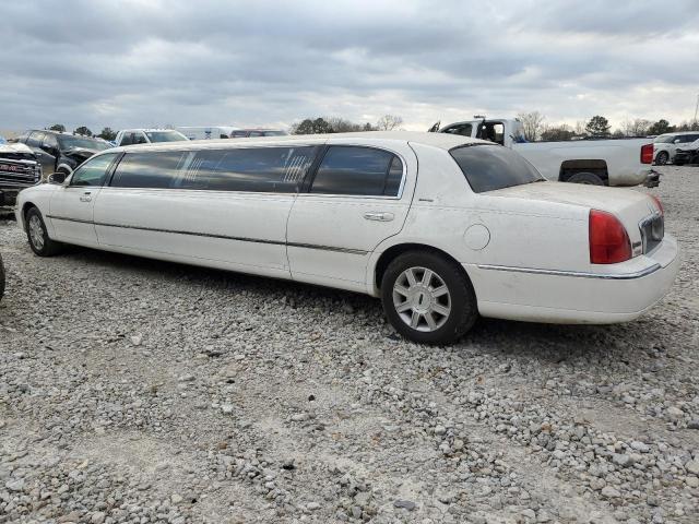 Obraz 2 z 2008 LINCOLN TOWN CAR EXECUTIVE 2008 z VIN 2L1FM88W58X658705