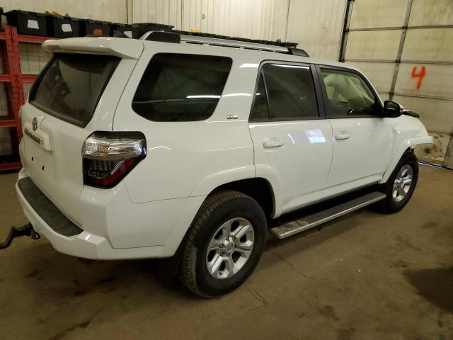 Obraz 3 z 2021 TOYOTA 4RUNNER SR5/SR5 PREMIUM 2021 z VIN JTENU5JR8M5900847