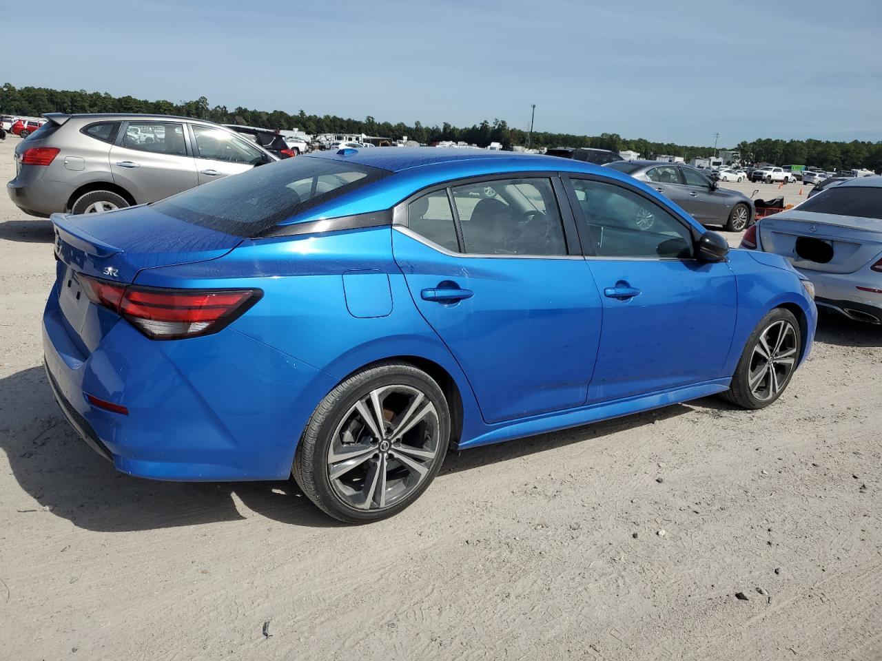 Image 3 of 2022 NISSAN SENTRA SR 2022 with VIN 3N1AB8DV7NY275531
