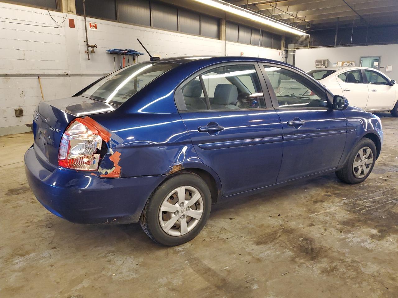 Image 3 of 2010 HYUNDAI ACCENT GLS 2010 with VIN KMHCN4AC2AU469918