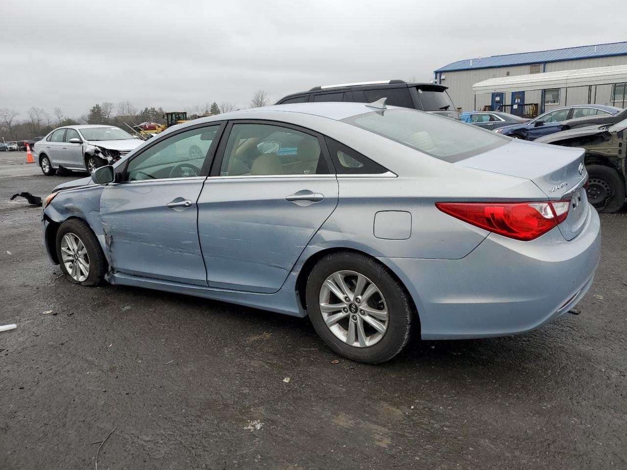 Obraz 2 z 2011 HYUNDAI SONATA GLS 2011 z VIN 5NPEB4AC6BH140947