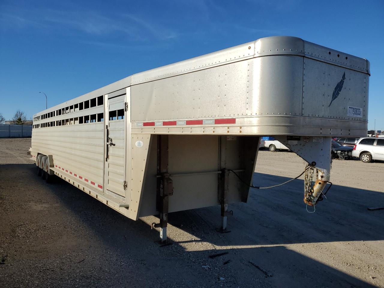 Image 1 of 2014 FEATHERLITE MFG INC FEATHERLIT 2014 with VIN 4FGB23636DC130305