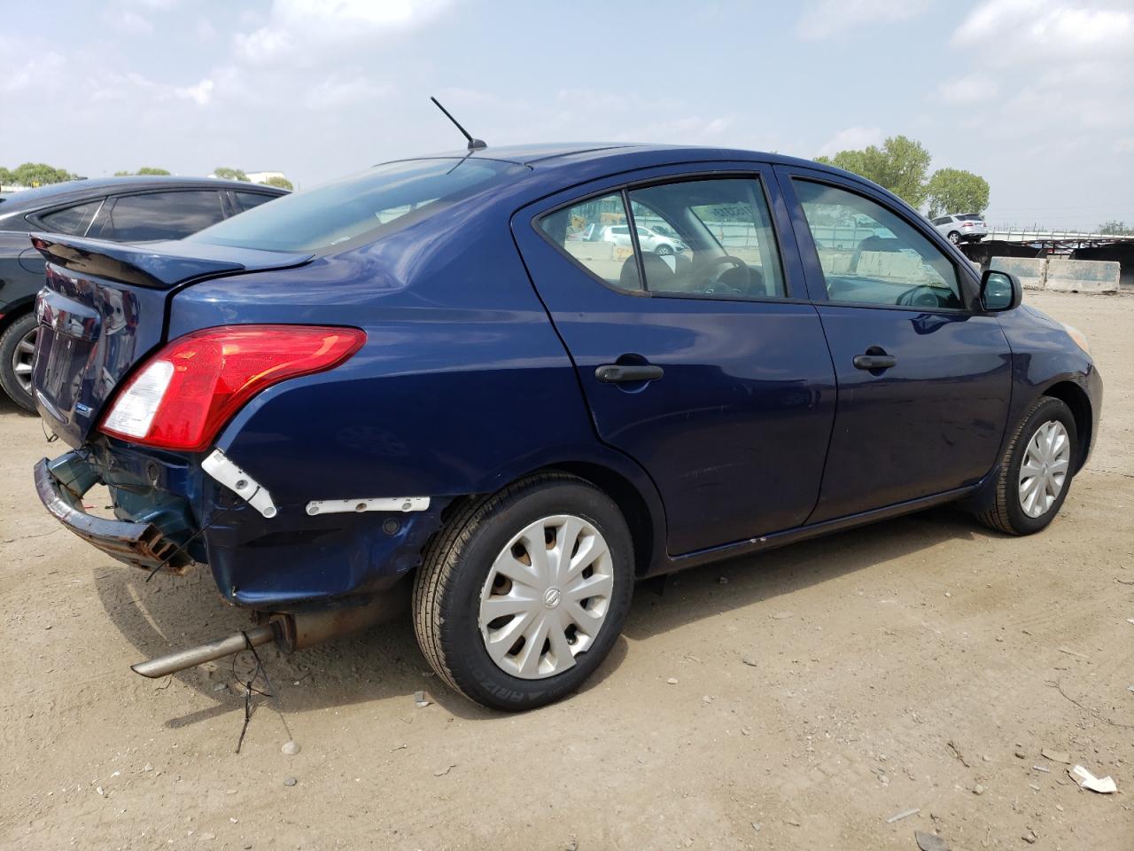 Изображение 3 2014 NISSAN VERSA S 2014 с VIN 3N1CN7AP8EL855710