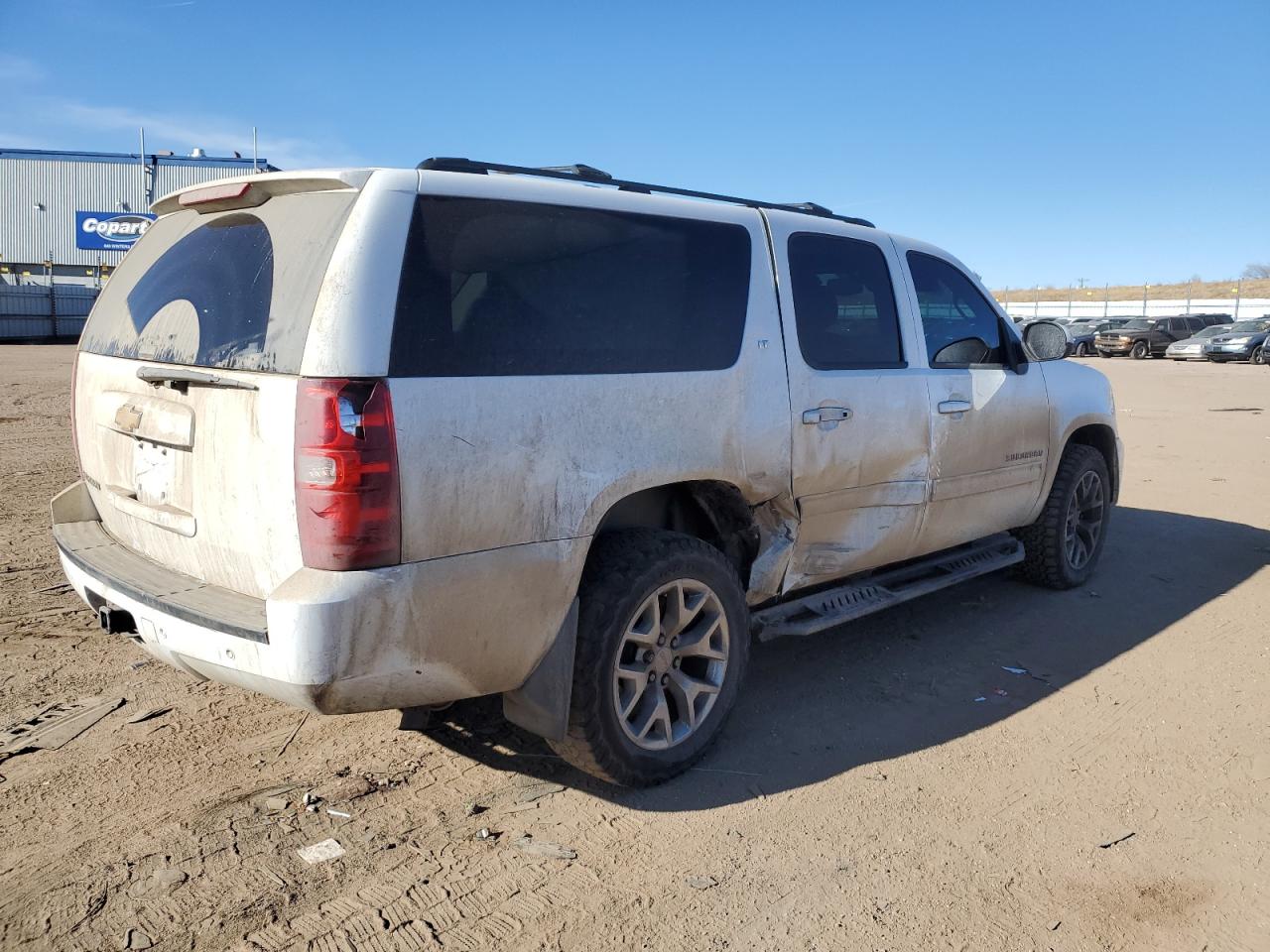 Изображение 3 2014 CHEVROLET SUBURBAN K1500 LT 2014 с VIN 1GNSKJE73ER211539