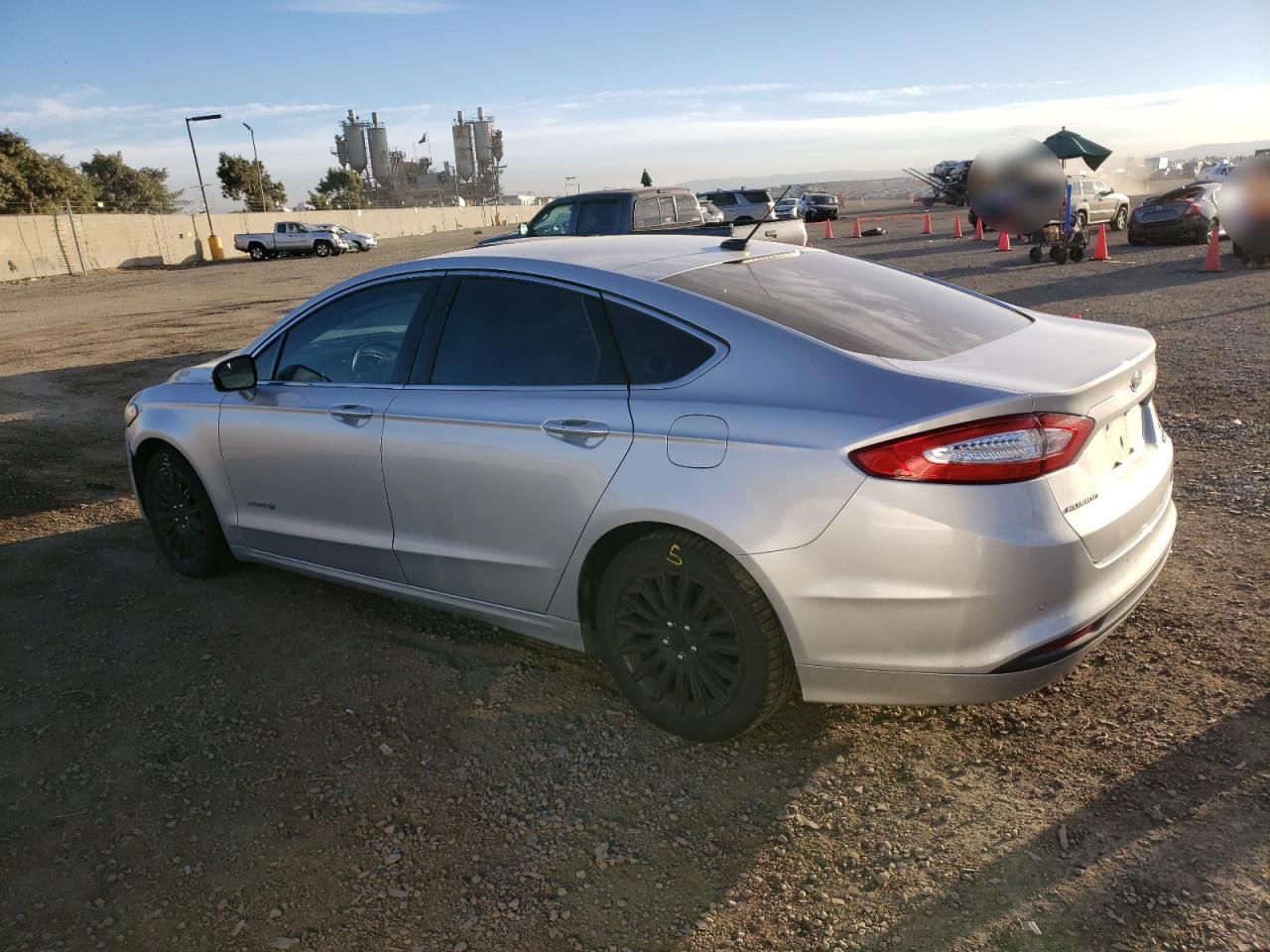 Изображение 2 2015 FORD FUSION SE HYBRID 2015 с VIN 3FA6P0LUXFR226176