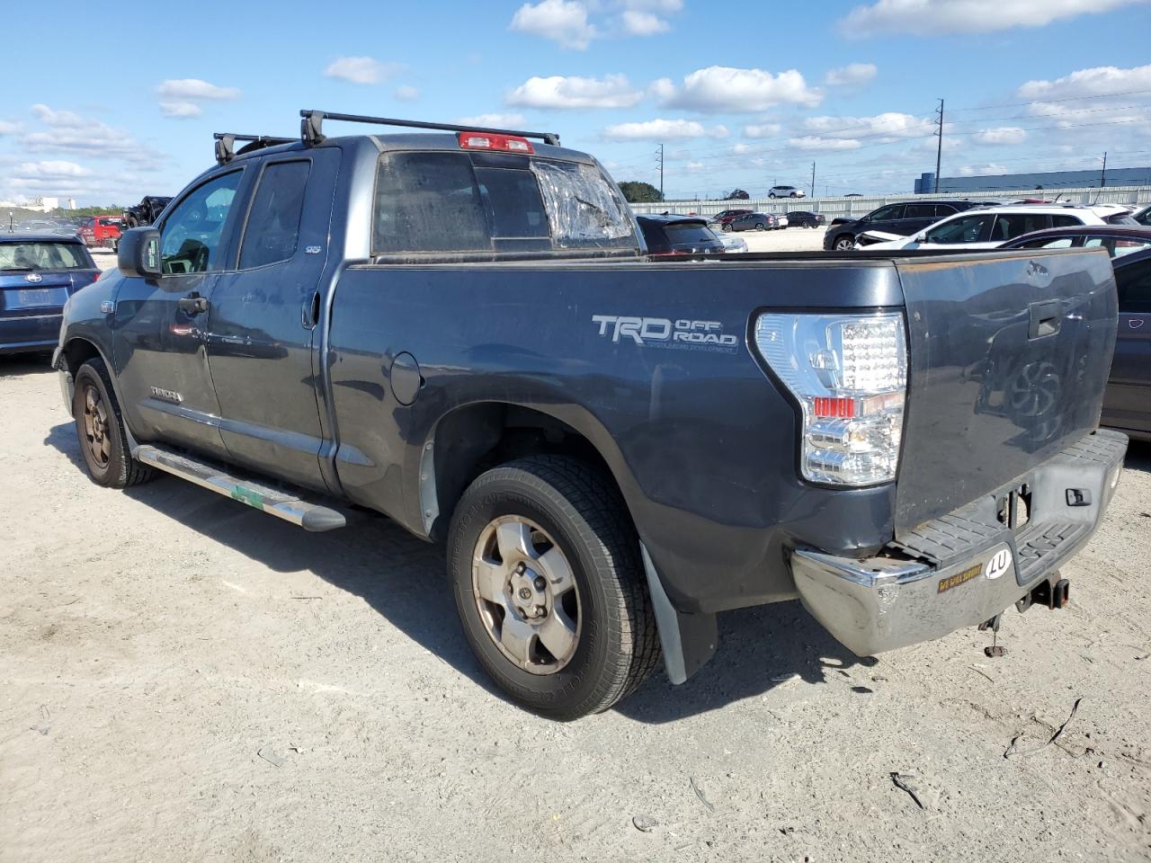 Image 2 of 2007 TOYOTA TUNDRA DOUBLE CAB SR5 2007 with VIN 5TFRV54177X027934