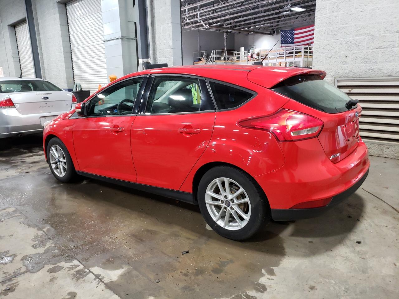 Image 2 of 2016 FORD FOCUS SE 2016 with VIN 1FADP3K23GL270657