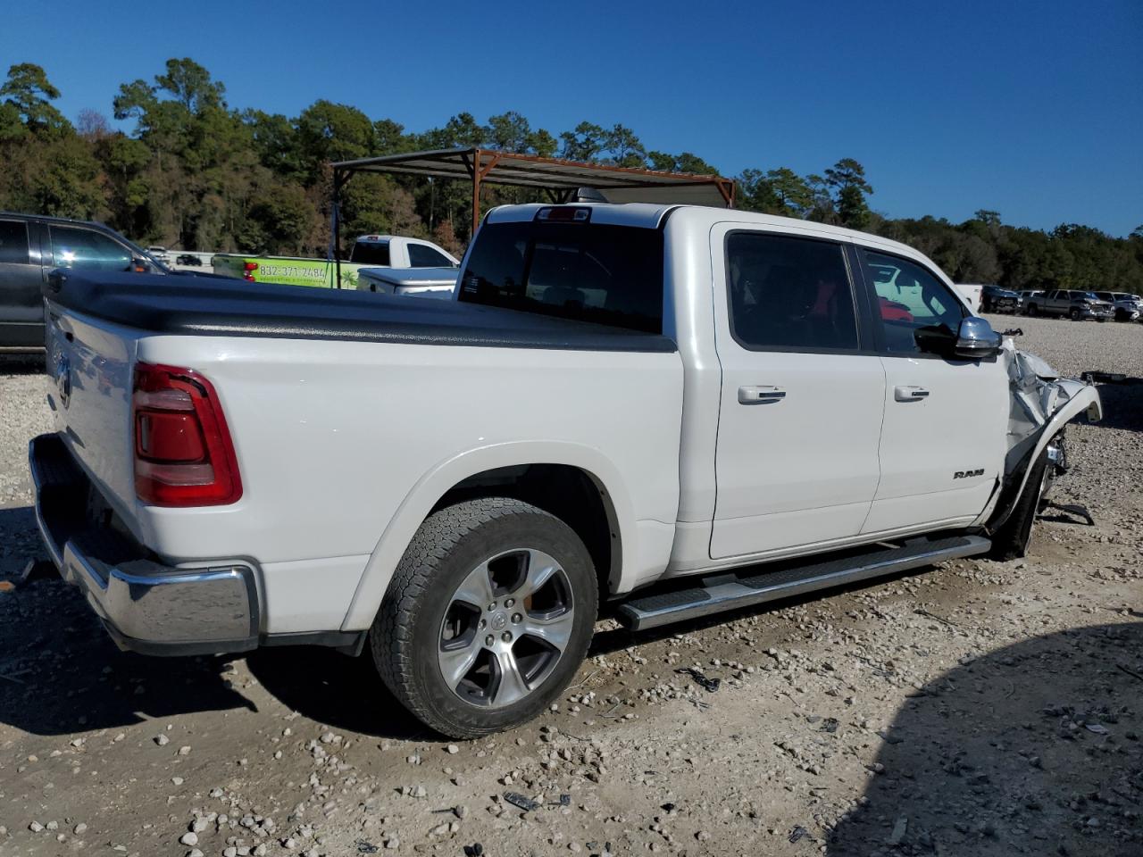 Image 3 of 2019 RAM 1500 LARAMIE 2019 with VIN 1C6RREJT3KN578075