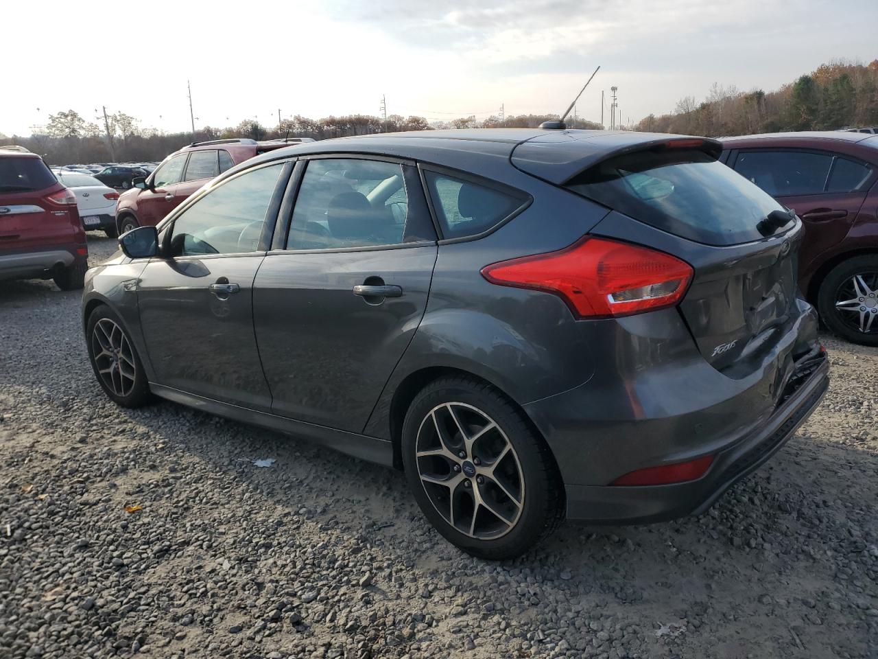 Изображение 2 2016 FORD FOCUS SE 2016 с VIN 1FADP3K27GL282312