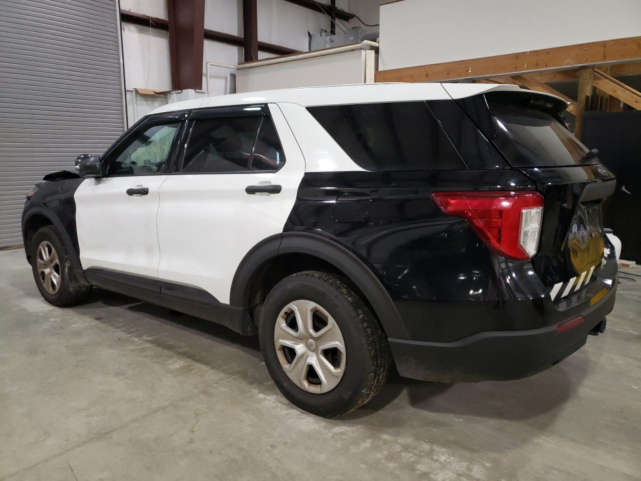Image 2 of 2021 FORD EXPLORER POLICE INTERCEPTOR 2021 with VIN 1FM5K8AB6MGA43202