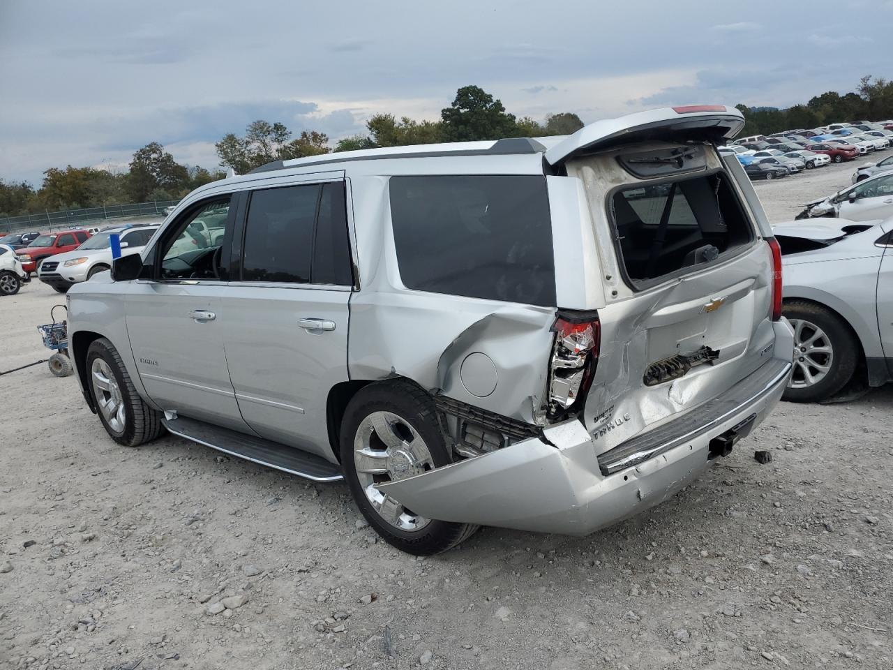 Obraz 2 z 2017 CHEVROLET TAHOE C1500 PREMIER 2017 z VIN 1GNSCCKC1HR231545