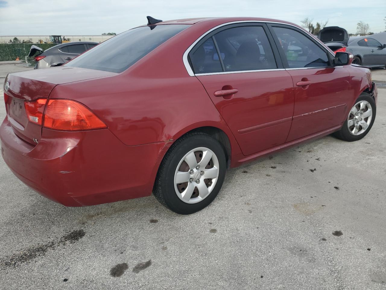 Obraz 3 z 2010 KIA OPTIMA LX 2010 z VIN KNAGG4A88A5370023