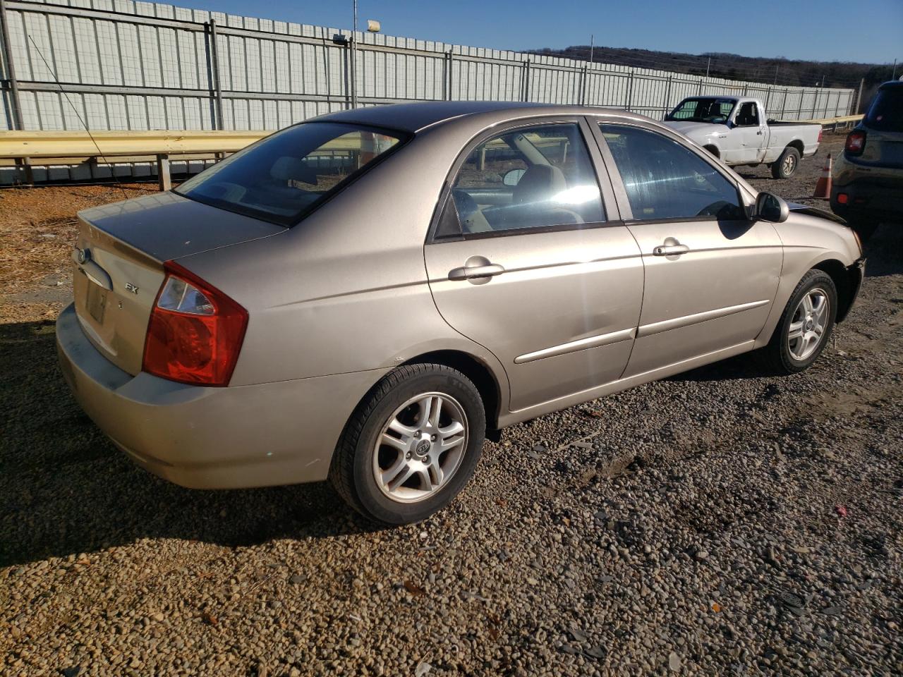 Image 3 of 2004 KIA SPECTRA LX 2004 with VIN KNAFE121645019018