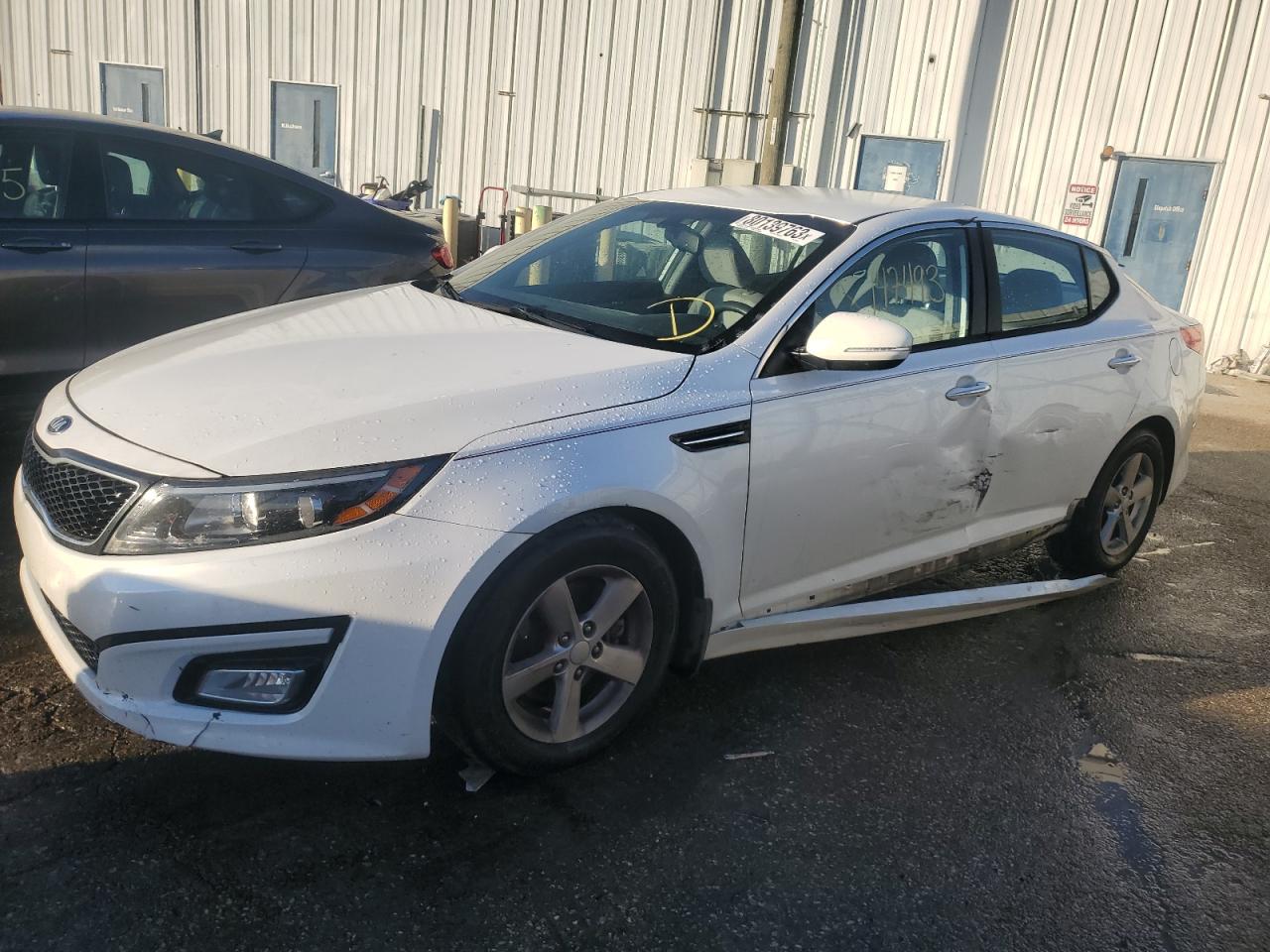 Изображение 1 2015 KIA OPTIMA LX 2015 с VIN KNAGM4A70F5645715