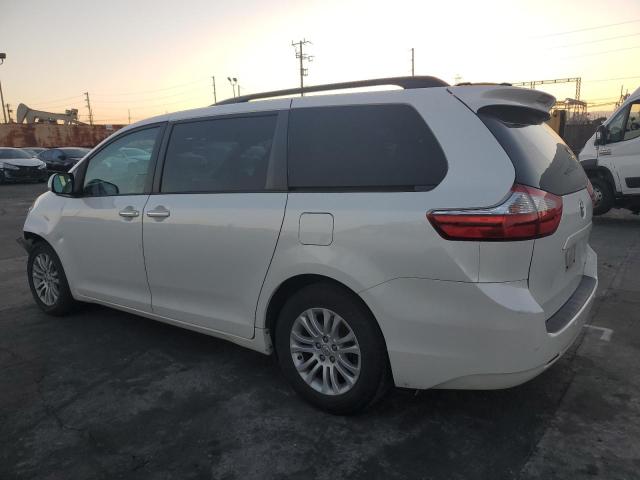 Obraz 2 z 2015 TOYOTA SIENNA XLE 2015 z VIN 5TDYK3DC1FS603581
