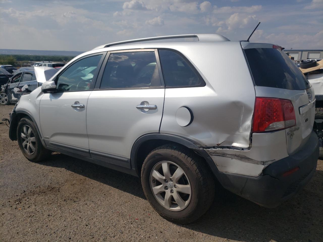 Obraz 2 z 2012 KIA SORENTO BASE 2012 z VIN 5XYKTDA20CG243149
