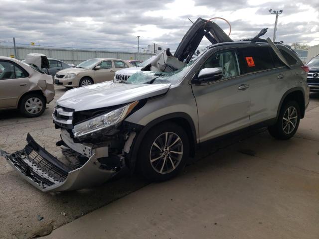Image 1 of 2019 TOYOTA HIGHLANDER SE 2019 with VIN 5TDJZRFH5KS947854