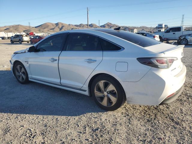Image 2 of 2017 HYUNDAI SONATA HYBRID 2017 with VIN KMHE34L37HA067657