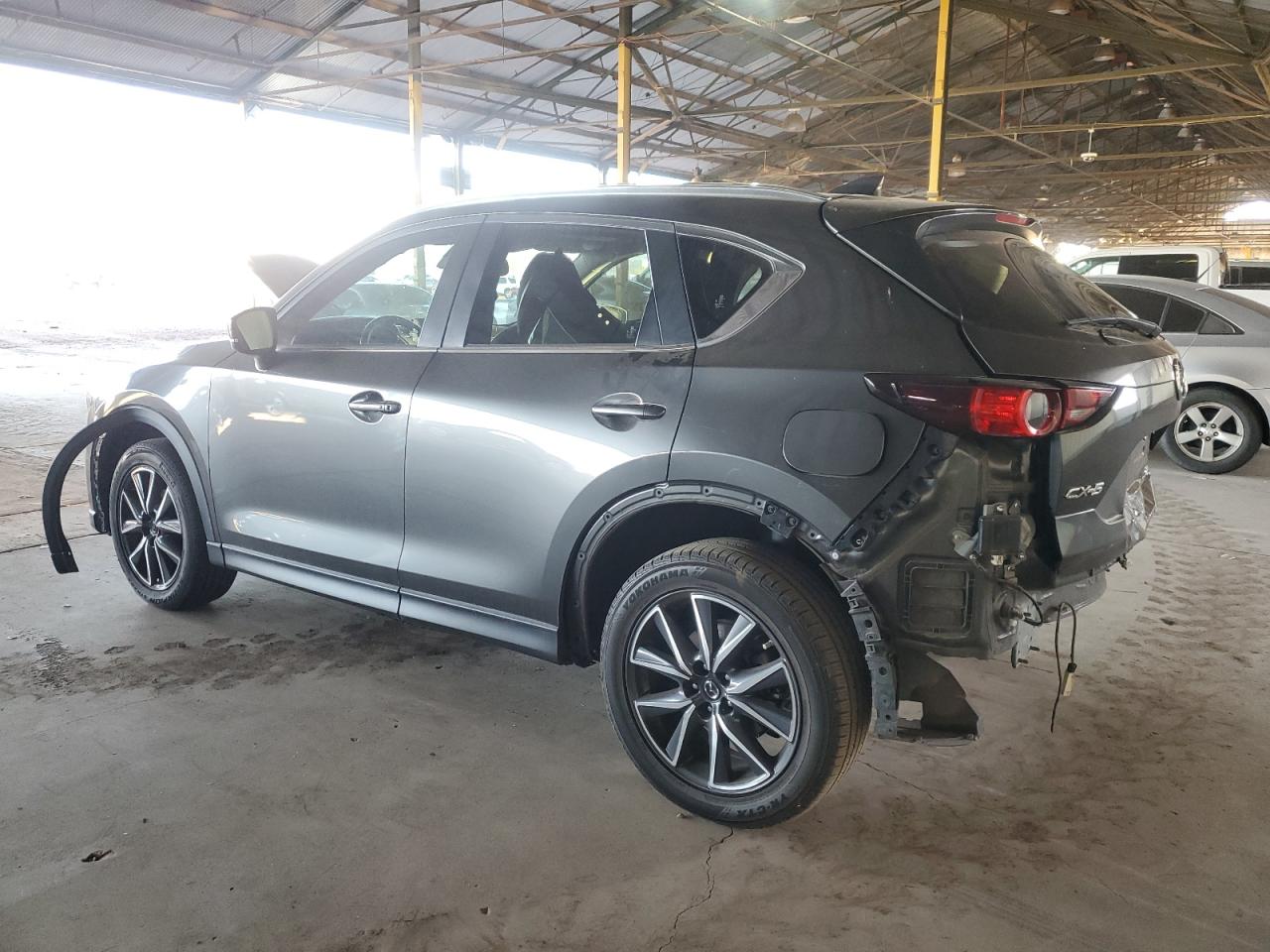 Image 2 of 2018 MAZDA CX-5 TOURING 2018 with VIN JM3KFACM8J0344034