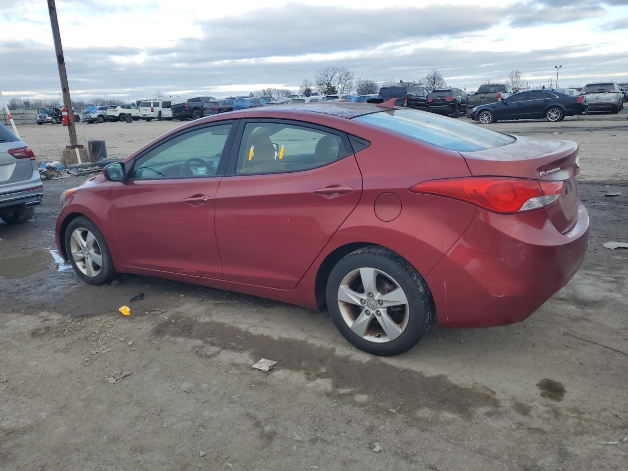 Image 2 of 2013 HYUNDAI ELANTRA GLS 2013 with VIN 5NPDH4AE1DH350032