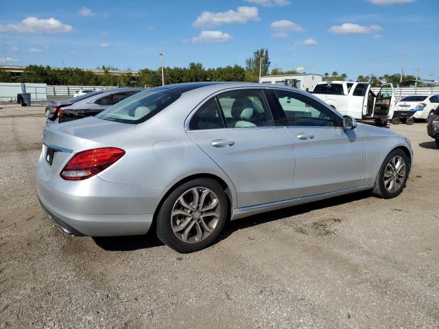 Obraz 3 z 2015 MERCEDES-BENZ C 300 2015 z VIN 55SWF4JB9FU045818